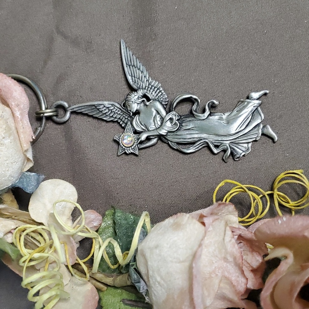 Vintage JJ Pewter Art Deco 80s Angel Keychain / Keyring